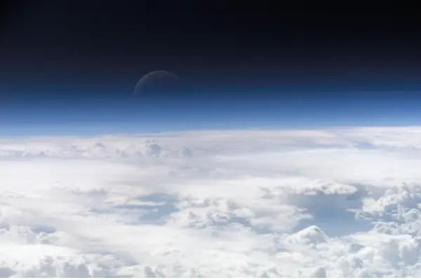 Reentrada Atmosférica com Sistemas de Autonomia e Redundância Tecnológica